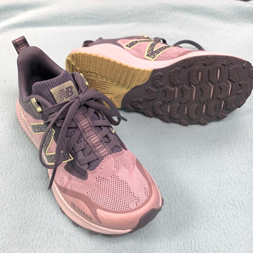 New Balance Womens Sneakers
